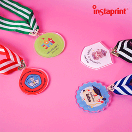 Medali Acrylic Custom / Piagam Sekolah Lomba Kelulusan / Piagam Acrylic Murah / Piagam Buat pacar WEB
