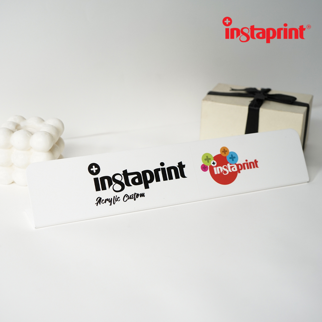 Custom Papan Nama Meja Eksklusif Acrylic WEB